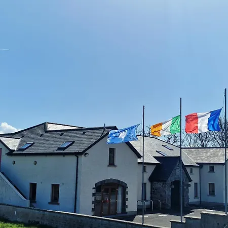Breesy Community Centre Ostello *